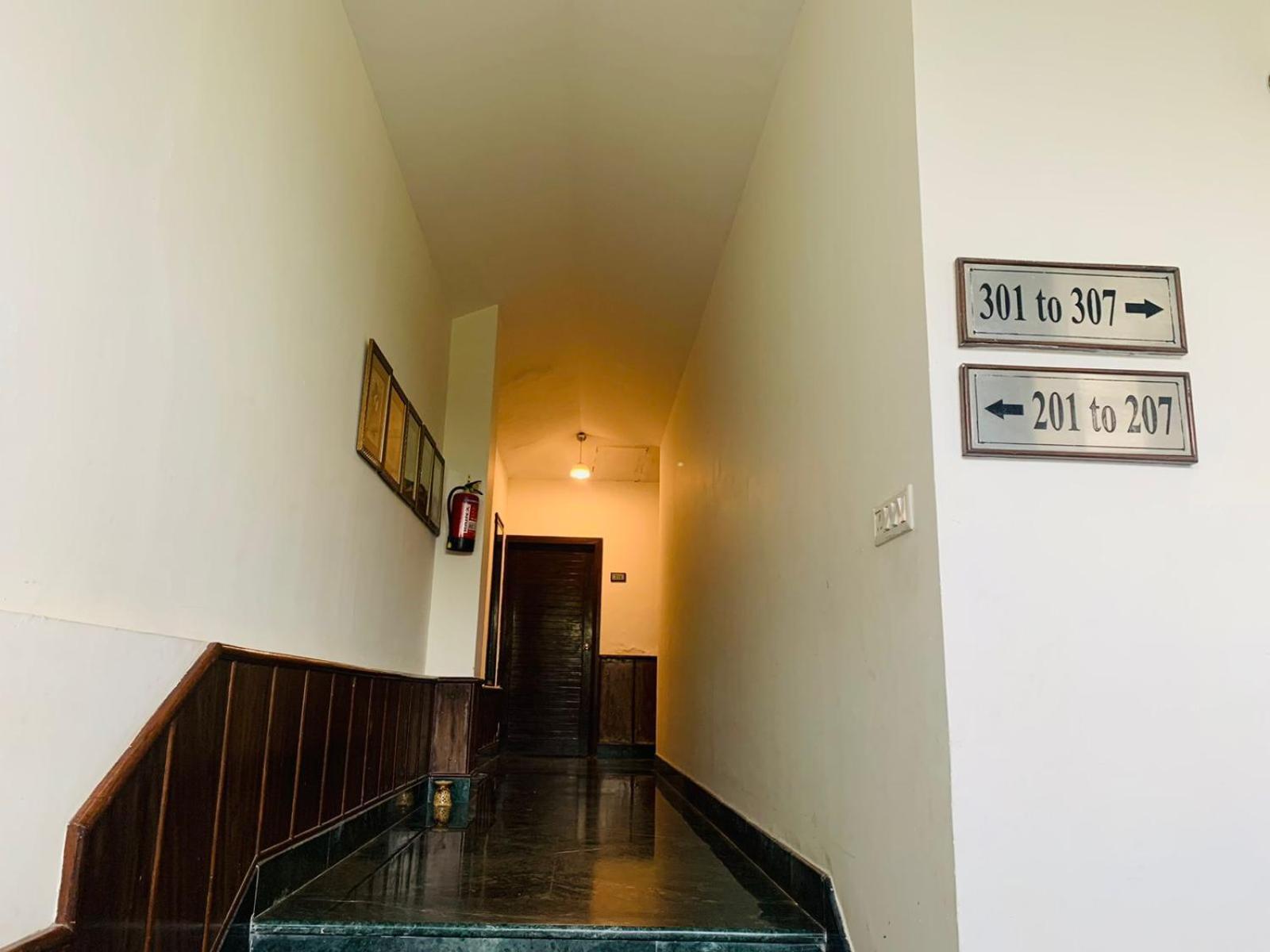 The Riverview Retreat Corbett By Leisure Hotels Garjia Extérieur photo