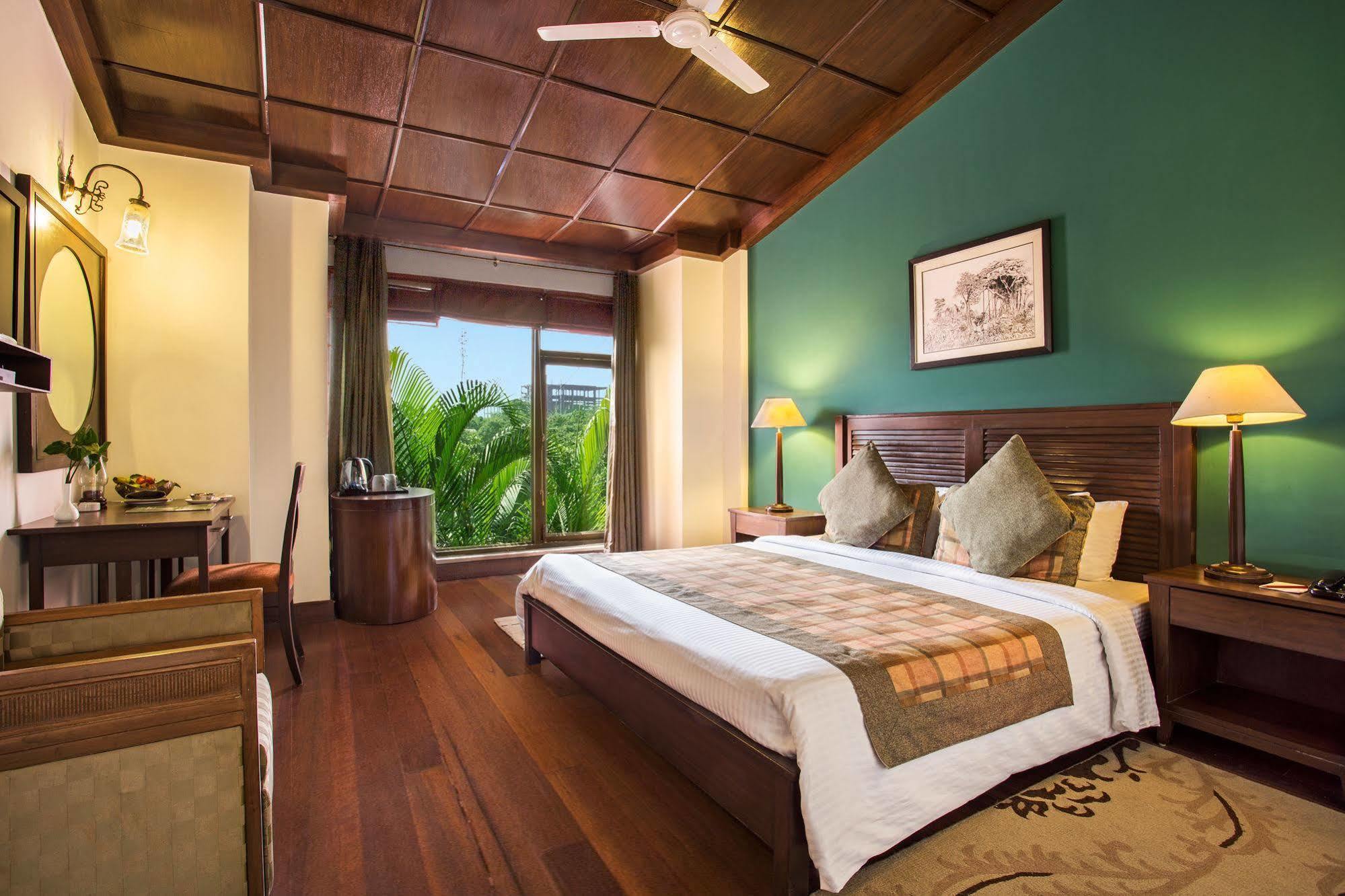 The Riverview Retreat Corbett By Leisure Hotels Garjia Extérieur photo