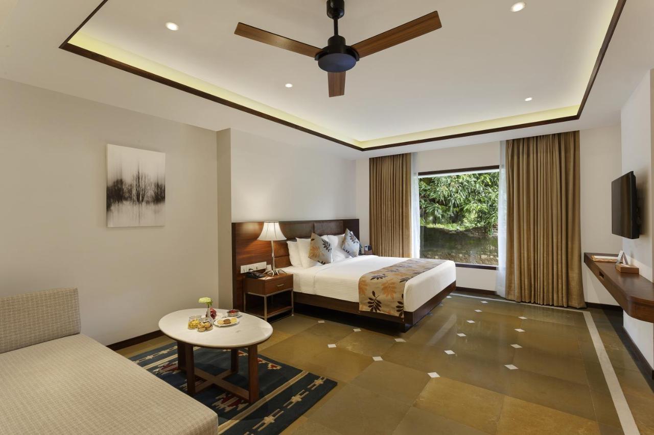 The Riverview Retreat Corbett By Leisure Hotels Garjia Extérieur photo