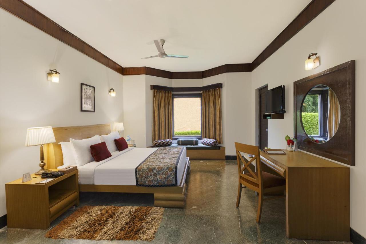The Riverview Retreat Corbett By Leisure Hotels Garjia Extérieur photo