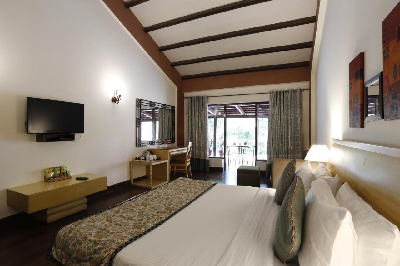 The Riverview Retreat Corbett By Leisure Hotels Garjia Extérieur photo